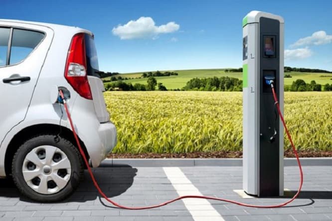ricarica-auto-elettrica